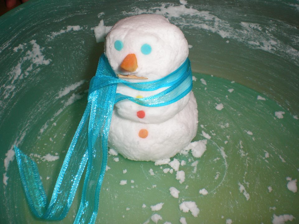 Φτιάξε χιόνι με 2 υλικά!!!